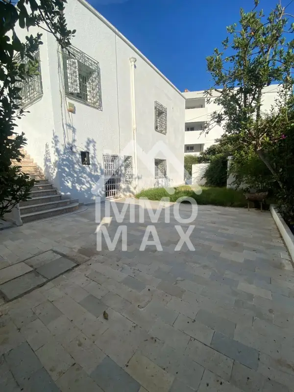A louer villa à Menzah 1