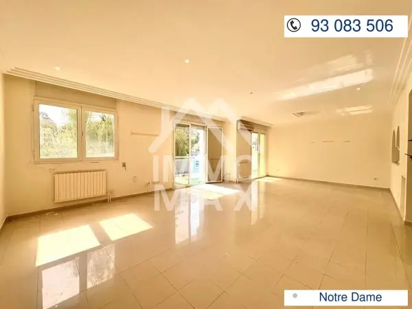 A vendre un appartement s+3 à Notre Dame