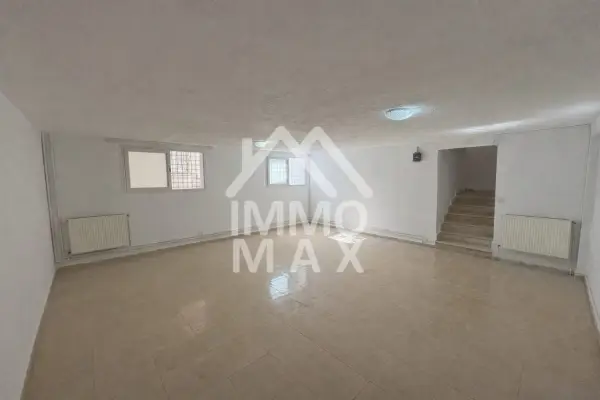 A LOUER UN STUDIO A USAGE BUREAUTIQUE A EL MENZAH 6