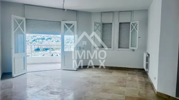 a louer un appartement s+2 à ennaser 2