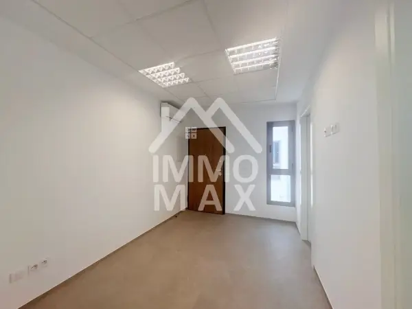 À LOUER – Hall +2 dans un centre médical à El Menzah 9