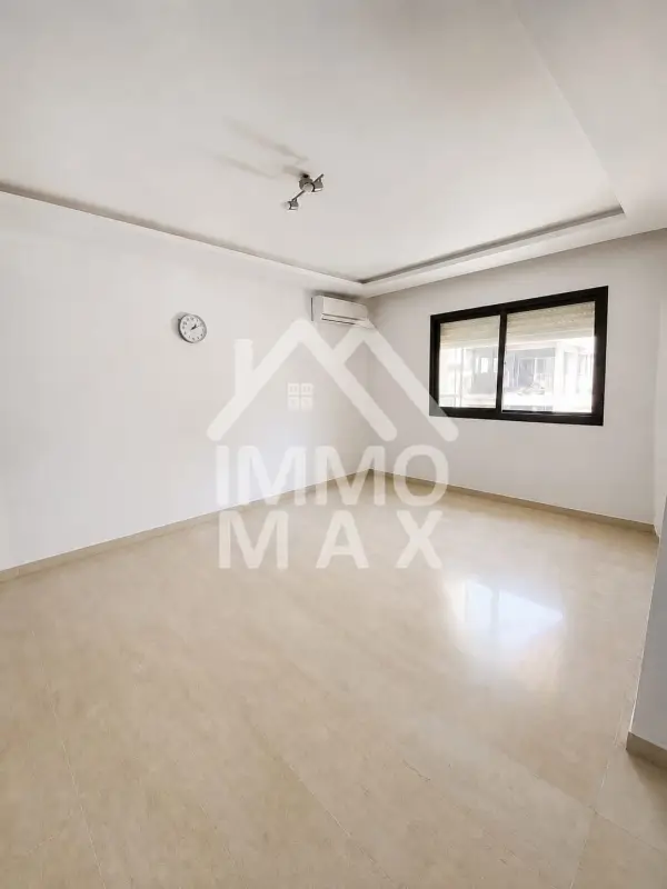 ???? À VENDRE – Appartement S+1 à Ariana au 2éme étage avec double ascenseur