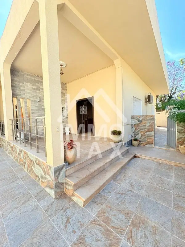 À VENDRE – Villa de plain-pied entièrement rénovée à France Ville, El Omrane