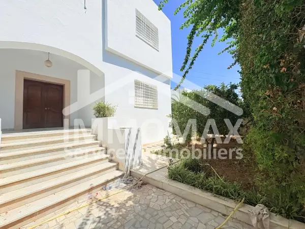 A LOUER UNE VILLA A EL MENZAH 7
